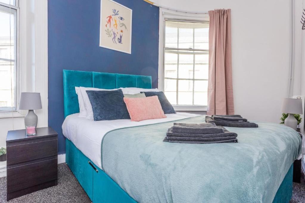 Newcastle'S Most Central Apartment - Sleeps 10 Ngoại thất bức ảnh