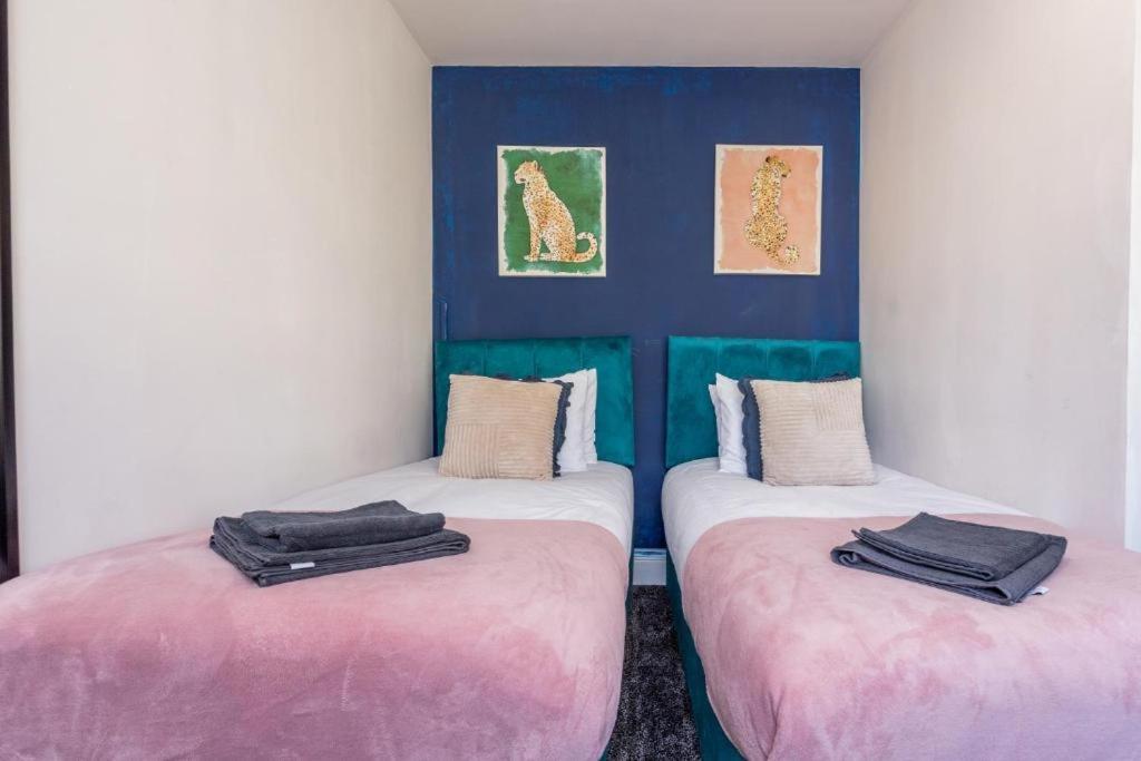 Newcastle'S Most Central Apartment - Sleeps 10 Ngoại thất bức ảnh