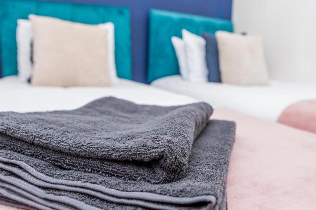 Newcastle'S Most Central Apartment - Sleeps 10 Ngoại thất bức ảnh