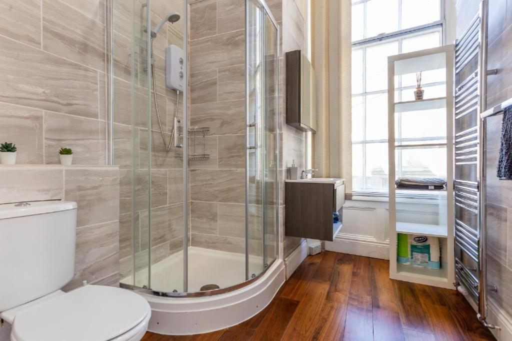 Newcastle'S Most Central Apartment - Sleeps 10 Ngoại thất bức ảnh